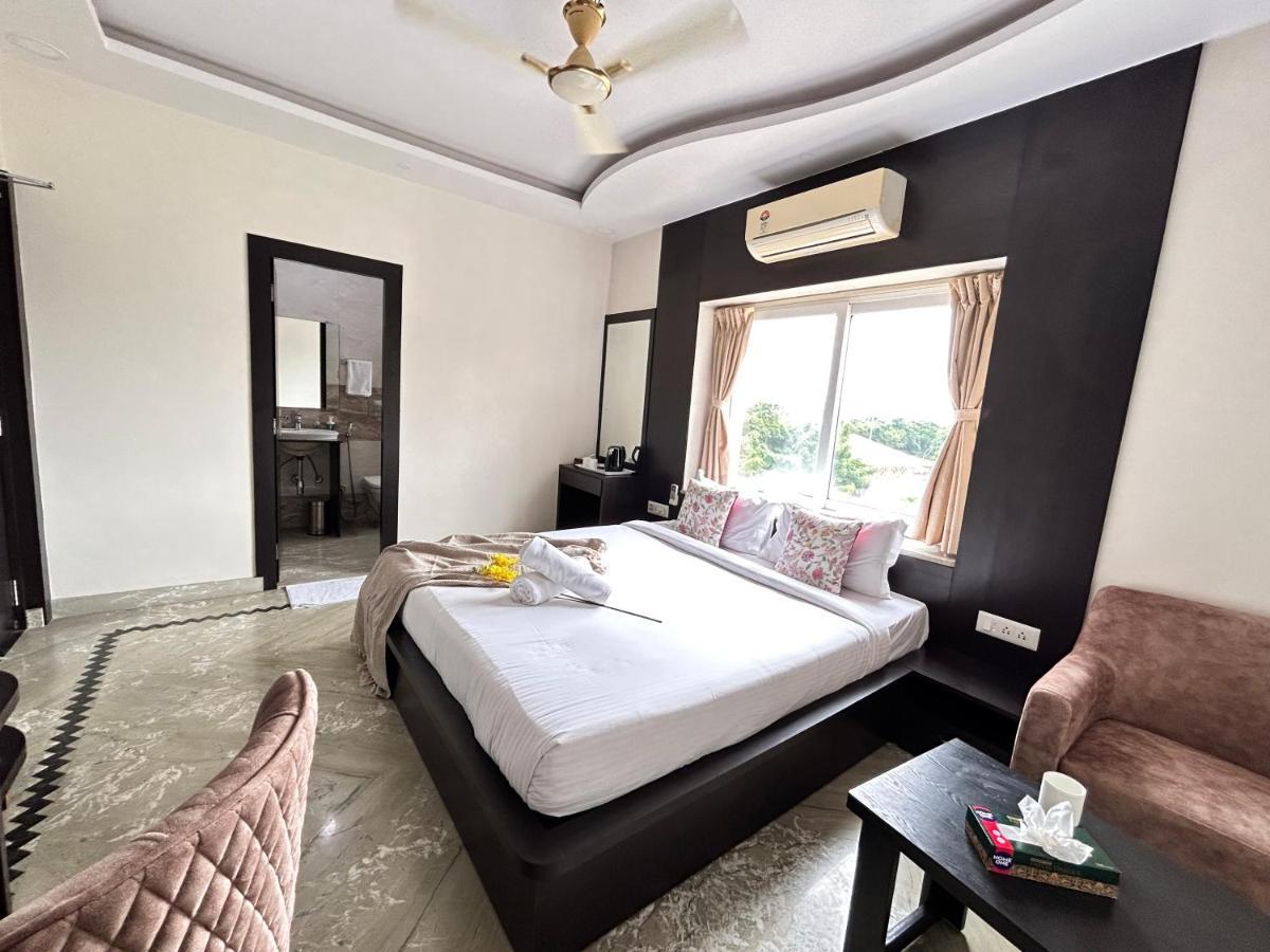 Bluo Lake View Newtown - Boutique Hotel Calcutta Eksteriør billede